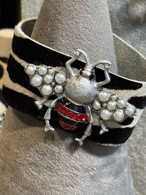 Bee Statement cowhide Cuff Bracelet in Black, White & Red